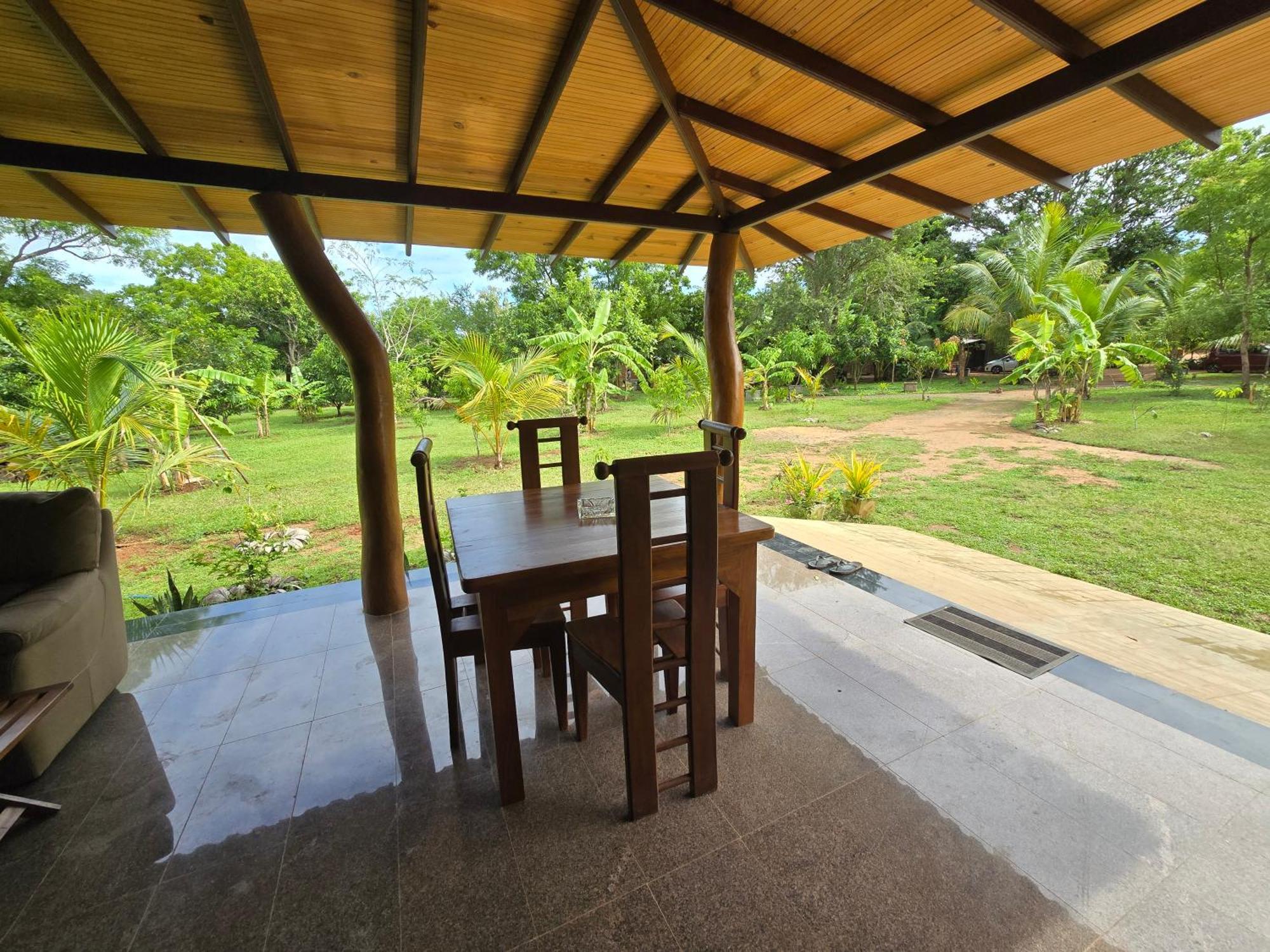 Ceylon Resort Wilpattu Esterno foto